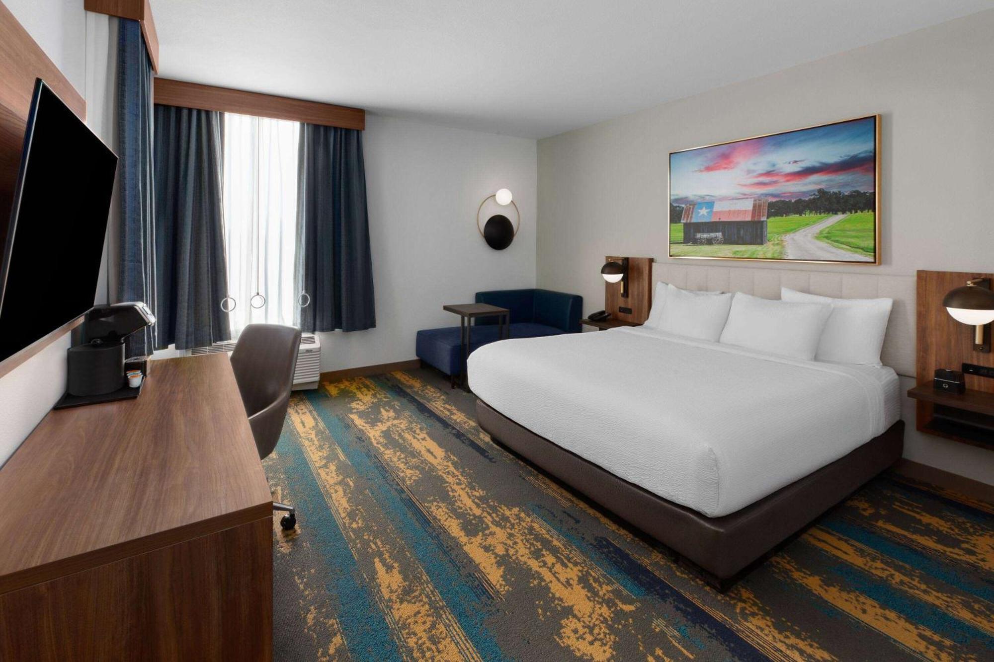 La Quinta Inn & Suites By Wyndham San Antonio At The Rim Екстериор снимка